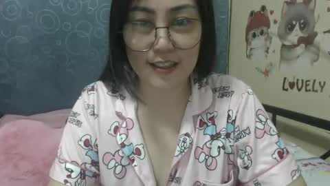 Bella online show from January 21, 2025, 3:26 am