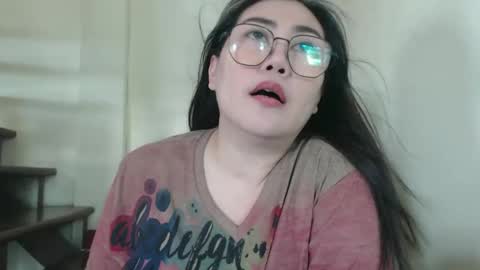 Bella online show from September 16, 2025, 8:48 am