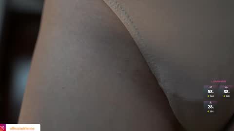 Belle Adrienne  IG  online show from April 3, 2026, 12:03 pm