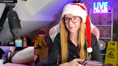 Snapshot of belle_alice chatting on December 17, 2024, 10:44 am Alice online show from December 17, 2024, 10:44 am