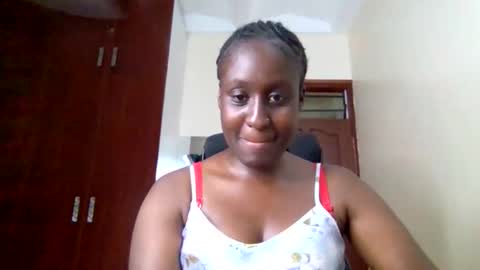 Snapshot of belle_estelles chatting on November 13, 2025, 7:57 pm belle_estelles online show from November 13, 2025, 7:57 pm