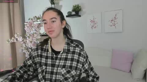 Bella online show from April 14, 2026, 2:45 pm