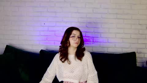 BelleBellerose online show from February 19, 2025, 1:28 pm