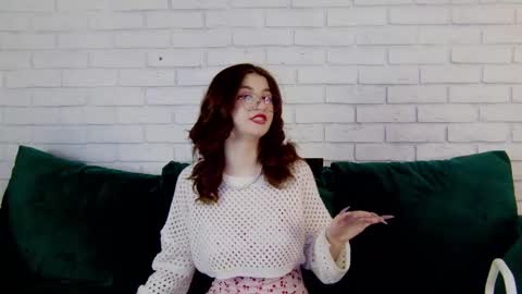 BelleBellerose online show from February 20, 2025, 10:37 am