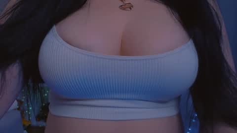 Snapshot of bellelovexx chatting on February 12, 2025, 7:13 am Hello I am kind friendly and cute girl online show from February 12, 2025, 7:13 am