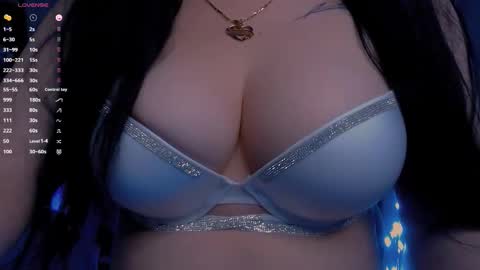Snapshot of bellelovexx chatting on September 20, 2025, 9:49 pm Hello I am kind friendly and cute girl online show from September 20, 2025, 9:49 pm