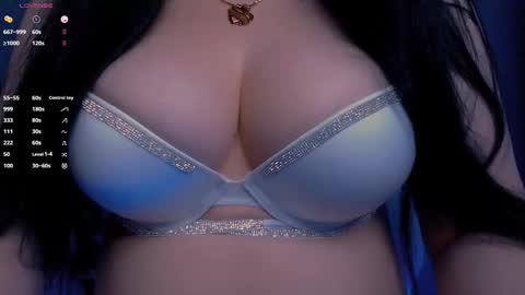 Snapshot of bellelovexx chatting on September 27, 2025, 11:54 pm Hello I am kind friendly and cute girl online show from September 27, 2025, 11:54 pm