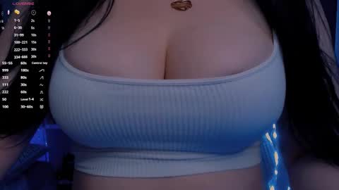 Snapshot of bellelovexx chatting on October 18, 2025, 9:15 pm Hello I am kind friendly and cute girl online show from October 18, 2025, 9:15 pm