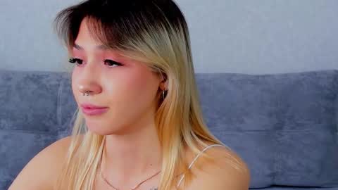 Bella online show from September 17, 2025, 10:39 am