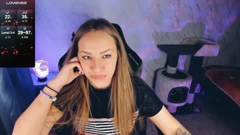 Your Annabelle Wolf  online show from January 4, 2025, 1:10 pm