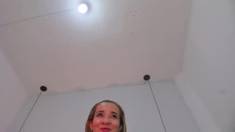 Snapshot of bellota_flak chatting on March 2, 2025, 8:40 pm Bellota Flak online show from March 2, 2025, 8:40 pm