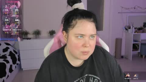 Snapshot of bellybooxo chatting on May 20, 2026, 9:15 am LinaBoo online show from May 20, 2026, 9:15 am