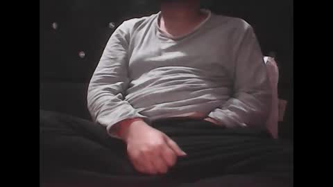 Snapshot of belongnowhere chatting on February 8, 2025, 9:04 pm belongnowhere online show from February 8, 2025, 9:04 pm