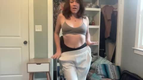 bendlikebecks online show from December 4, 2025, 1:31 pm