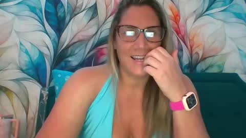 Snapshot of bendybecky69 chatting on February 1, 2025, 4:46 am Becky online show from February 1, 2025, 4:46 am