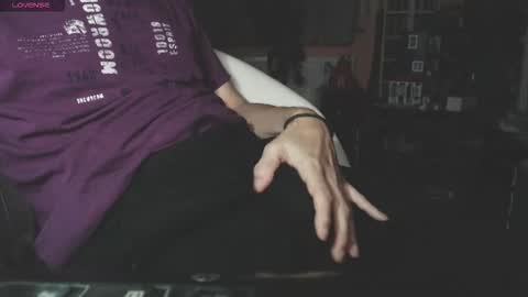 benijamin online show from November 19, 2025, 11:38 pm