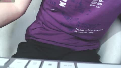 Snapshot of benijamin chatting on April 12, 2026, 8:47 pm benijamin online show from April 12, 2026, 8:47 pm