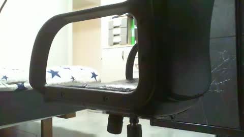 beninoam75 online show from December 2, 2025, 4:02 pm