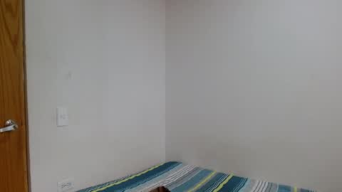 benjamin_isaac online show from October 29, 2025, 1:02 pm