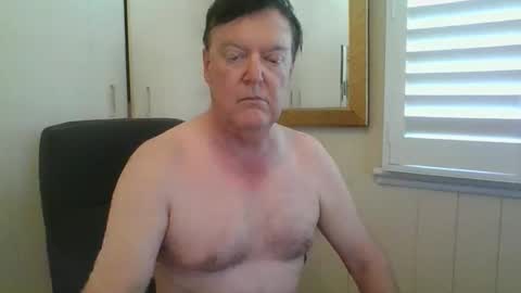 Snapshot of benjoid chatting on November 25, 2025, 4:56 am benjoid online show from November 25, 2025, 4:56 am