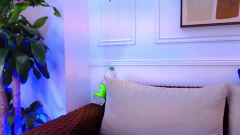 bennett_alejoo online show from May 19, 2026, 7:20 pm