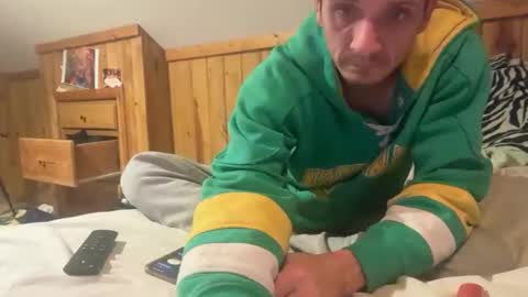 Snapshot of bennymn chatting on January 17, 2026, 7:13 am benny and innocentvixon online show from January 17, 2026, 7:13 am