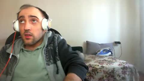 bentish online show from January 1, 2025, 10:00 am