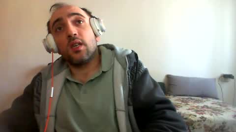 bentish online show from January 2, 2025, 9:22 am