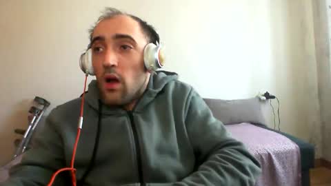 Snapshot of bentish chatting on February 4, 2026, 8:09 am bentish online show from February 4, 2026, 8:09 am