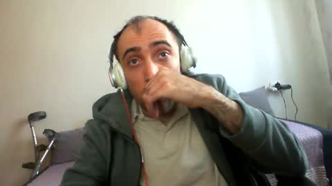 Snapshot of bentish chatting on March 2, 2026, 10:44 am bentish online show from March 2, 2026, 10:44 am