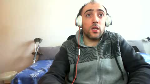 bentish online show from March 25, 2026, 8:09 am