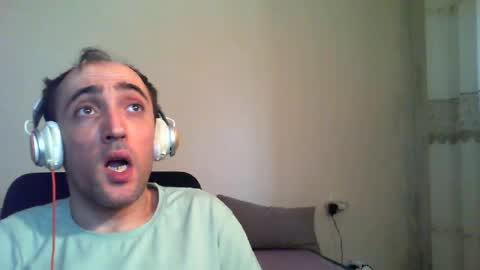 bentish online show from June 14, 2026, 8:38 am