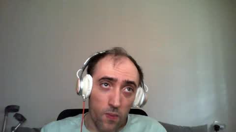 bentish online show from June 15, 2026, 7:54 am