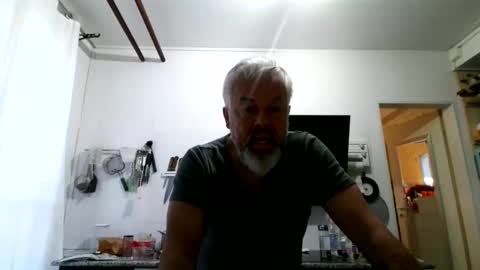 Snapshot of berg_boy chatting on March 21, 2026, 5:45 am Martin online show from March 21, 2026, 5:45 am