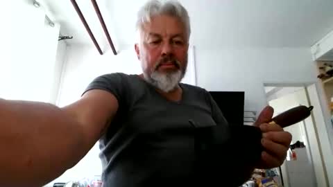 Snapshot of berg_boy chatting on March 26, 2026, 11:38 am Martin online show from March 26, 2026, 11:38 am