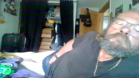 bergeeric1970 online show from September 19, 2025, 6:08 pm