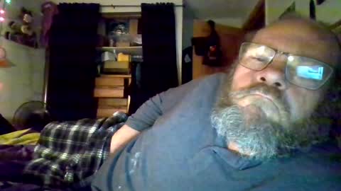 Snapshot of bergeeric1970 chatting on April 22, 2026, 5:21 am bergeeric1970 online show from April 22, 2026, 5:21 am