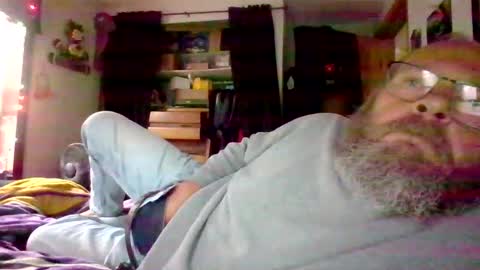 Snapshot of bergeeric1970 chatting on May 19, 2026, 10:49 pm bergeeric1970 online show from May 19, 2026, 10:49 pm