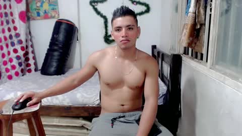 Snapshot of bergon30 chatting on January 4, 2025, 10:16 am Bergon77 online show from January 4, 2025, 10:16 am