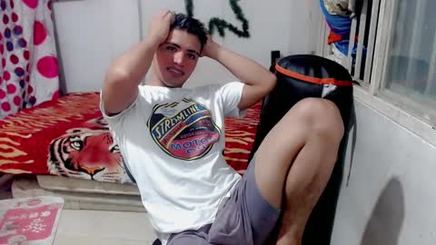 Snapshot of bergon30 chatting on January 5, 2025, 11:22 pm Bergon77 online show from January 5, 2025, 11:22 pm