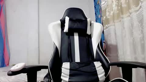 Snapshot of bergon30 chatting on March 8, 2025, 12:52 pm Bergon77 online show from March 8, 2025, 12:52 pm