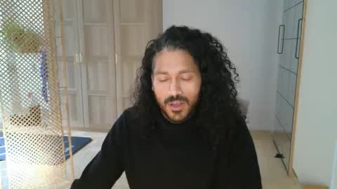 berlinz900 online show from October 19, 2025, 8:37 am