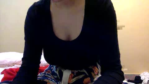 Snapshot of bermudatriangle12 chatting on May 10, 2026, 8:19 am tixxie online show from May 10, 2026, 8:19 am