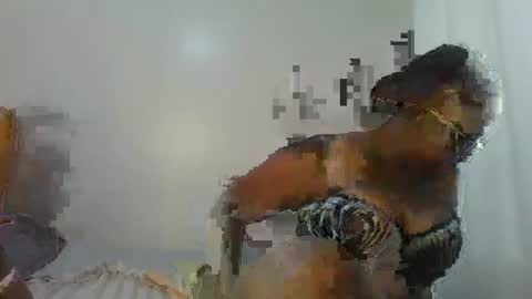 berries_lee online show from March 12, 2025, 8:30 am