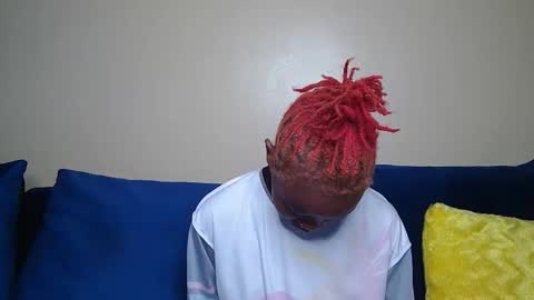 berries_lee online show from September 25, 2025, 11:36 am