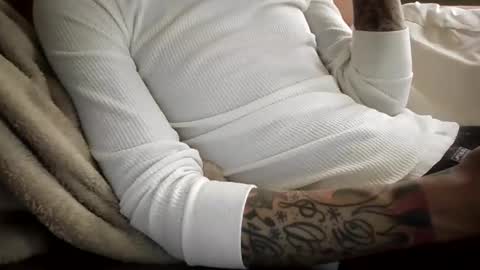 ToxicPipe757 online show from January 13, 2025, 3:26 pm