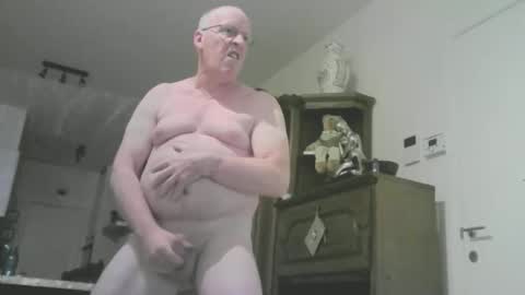 bertr54 online show from March 1, 2026, 7:16 pm