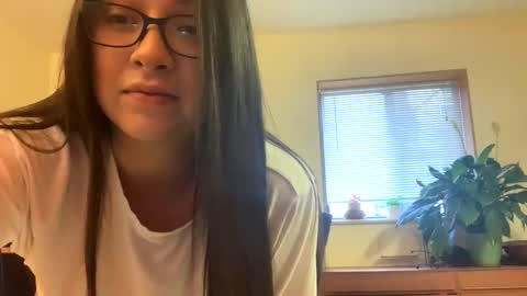 besosypasion online show from November 18, 2025, 7:40 pm