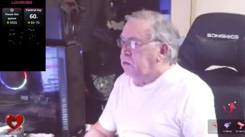 Snapshot of best127 chatting on December 15, 2025, 10:47 pm jean online show from December 15, 2025, 10:47 pm