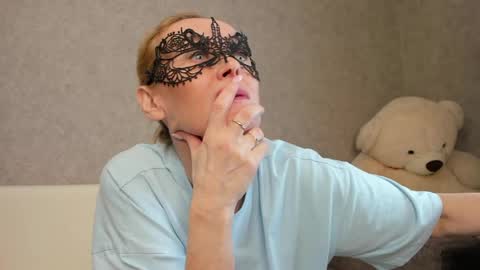 Snapshot of best__angelica chatting on May 3, 2026, 3:51 pm best__angelica online show from May 3, 2026, 3:51 pm